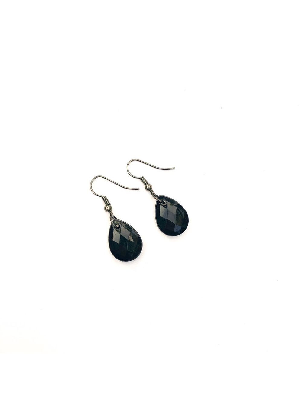 𝅺Black Oval Pendant Earring